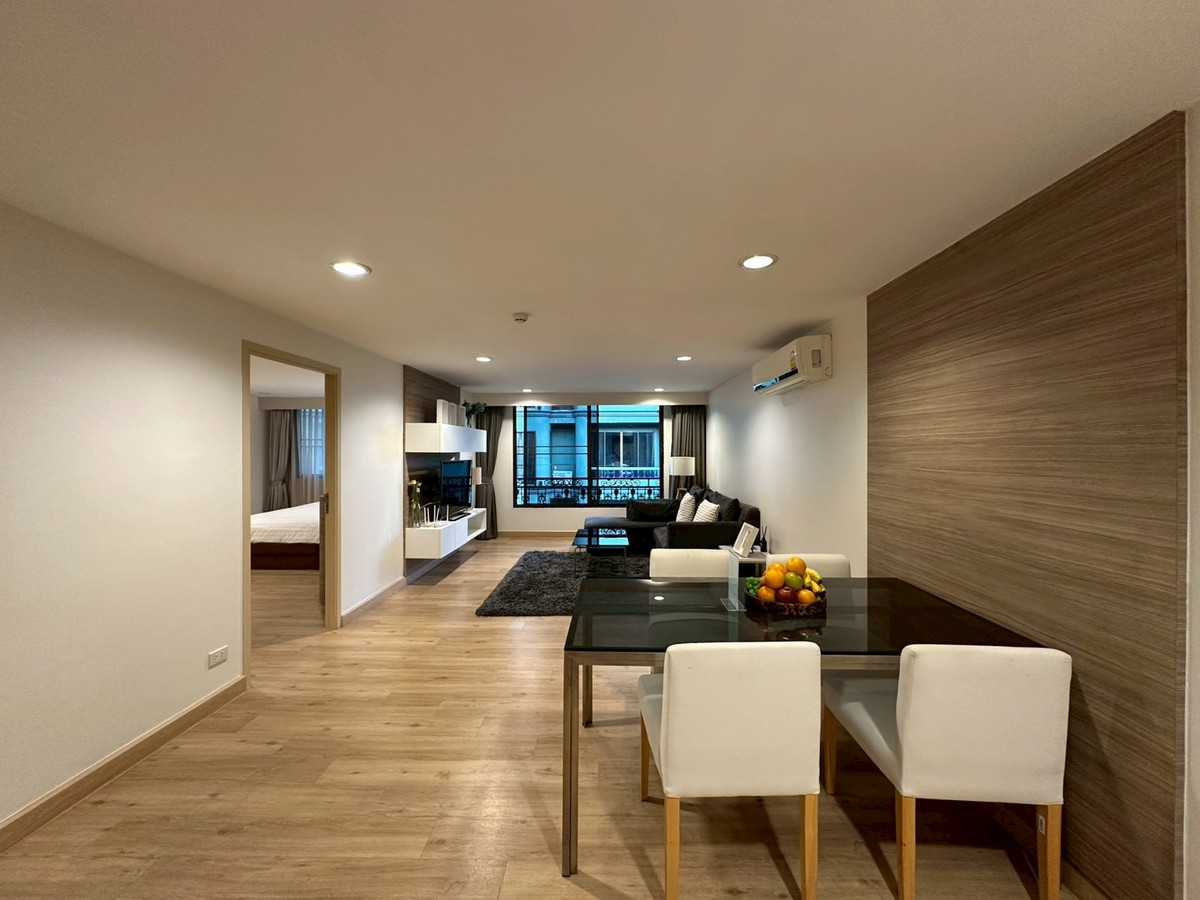 ✨🏢Condo for rent, pet friendly, Ploenchit location, 1 bedroom, beautifully decorated room, fully furnished, near BTS Ploenchit, close to the expressway, ready to move in. ✨🏢Condo for rent, pet friendly, Ploenchit location, 1 bedroom, beautifully decorated room, fully furnished, near BTS Ploenchit, close to the expressway, ready to move in.