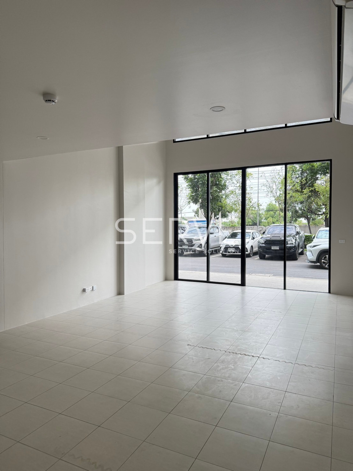 🔥28K🔥 - Retail Space 67.58 sq.m. New Condo Good Location BTS Khu Khot 120 m. at Nue Cross Khu Khot Station Condo / Retail Space