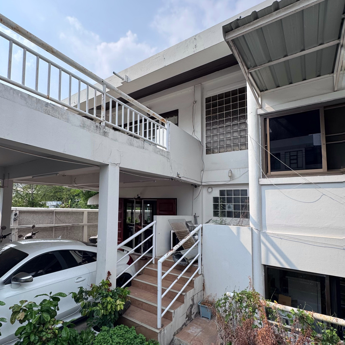 ขาย ที่ดินแปลงมุม 148 ตร.วา งามวงศ์วาน 47 จอดรถ 10+ คัน ทำออฟฟิศก็ได้ รีโนเวทเป็นบ้านหรูก็คุ้ม – รูปที่ 2