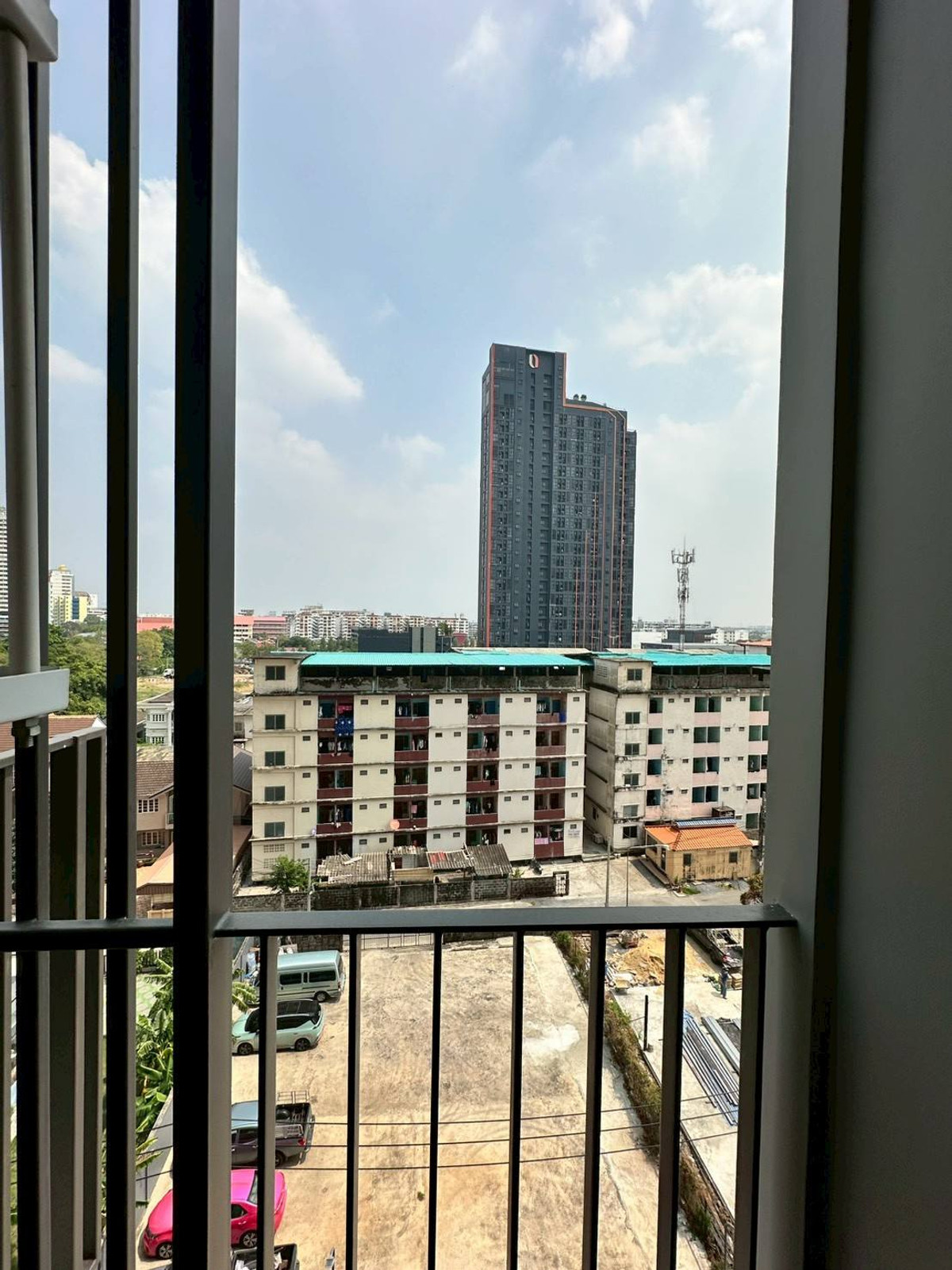 TB3MCI ให้เช่าคอนโด The Livin Ramkhamhaeng 28 ตร.ม. ชั้น 7 line id : @livinglegacy – รูปที่ 3