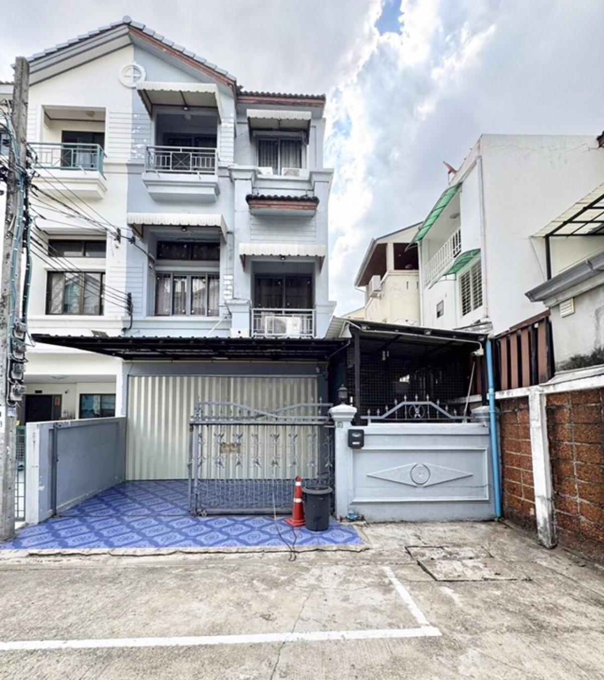 ขายด่วน บ้านกลางเมืองรัชดา เหม่งจ๋าย
