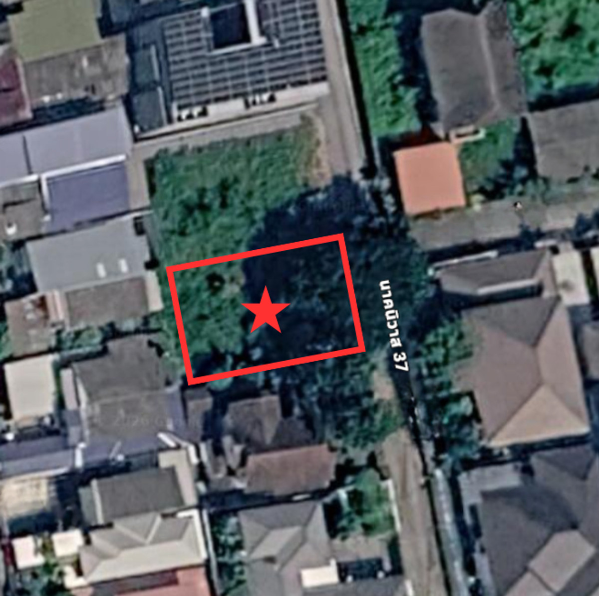 🌿 Beautiful land plot of 99 sq m. in the heart of Nakniwat. Potential location, suitable for building a luxury home or home office. ✨ Connects to many main roads. Surrounded by leading lifestyle sources 🌿 Beautiful land plot of 99 sq m. in the heart of Nakniwat. Potential location, suitable for building a luxury home or home office. ✨ Connects to many main roads. Surrounded by leading lifestyle sources