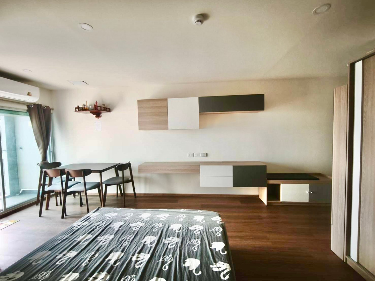 B1078 Condo for sale Lumpini Condotown Ekachai 48, area 30 sq m, selling for 1.29 million baht.