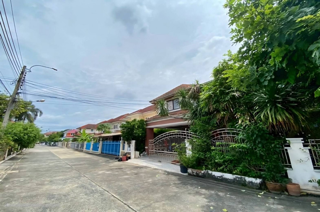 ขายบ้านเดี่ยว 2 ชั้น ซอยลาดพร้าว 80 แถมแอร์ 5 เครื่อง ใกล้ถนนใหญ่ลาดพร้าว และประดิษฐ์มนูธรรม ขนาด 72 วา – รูปที่ 2