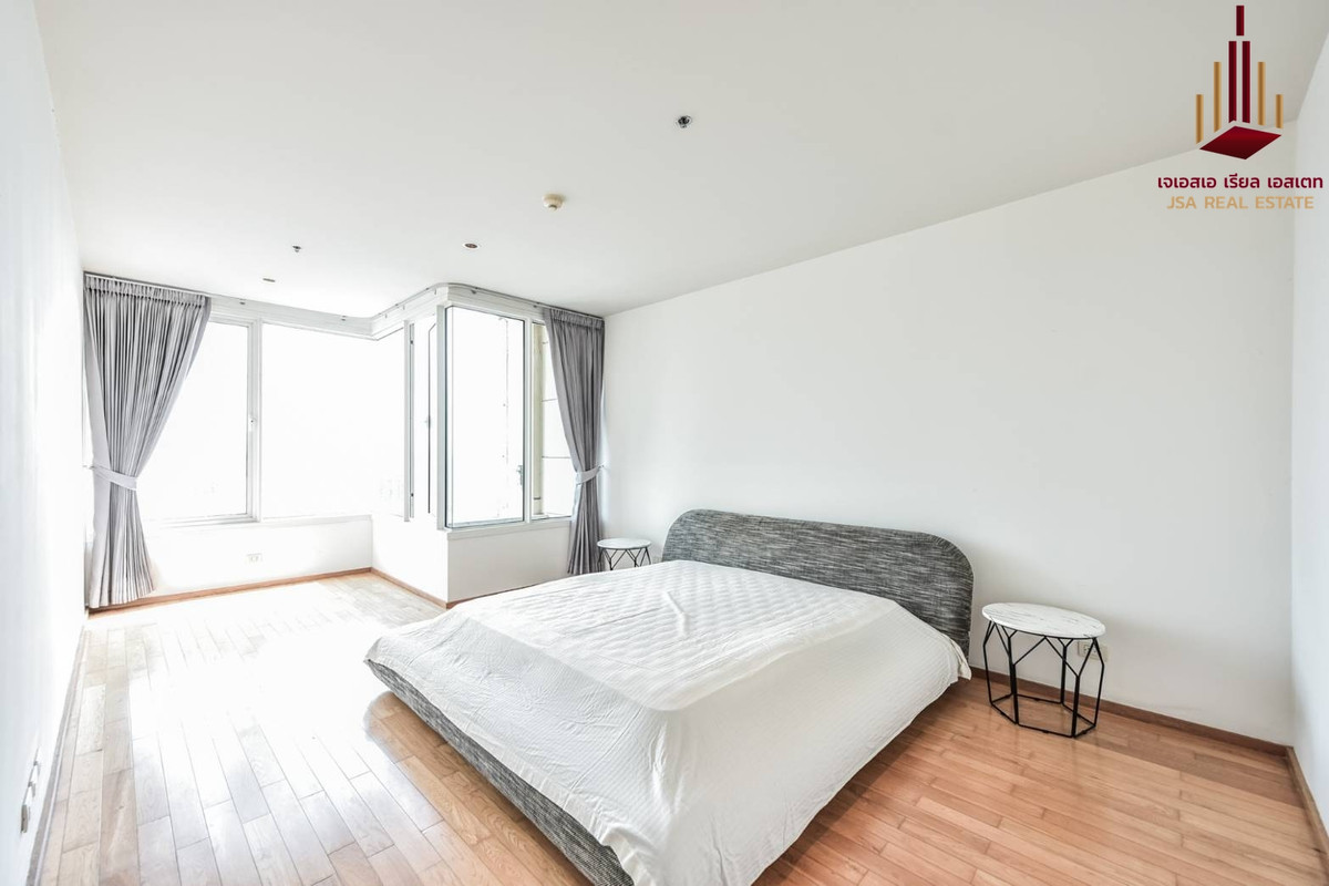 ✨ For Rent : The Empire Place Condo ✨ 💰 Only 100,000 thb/month ✨ For Rent : The Empire Place Condo ✨ 💰 Only 100,000 thb/month