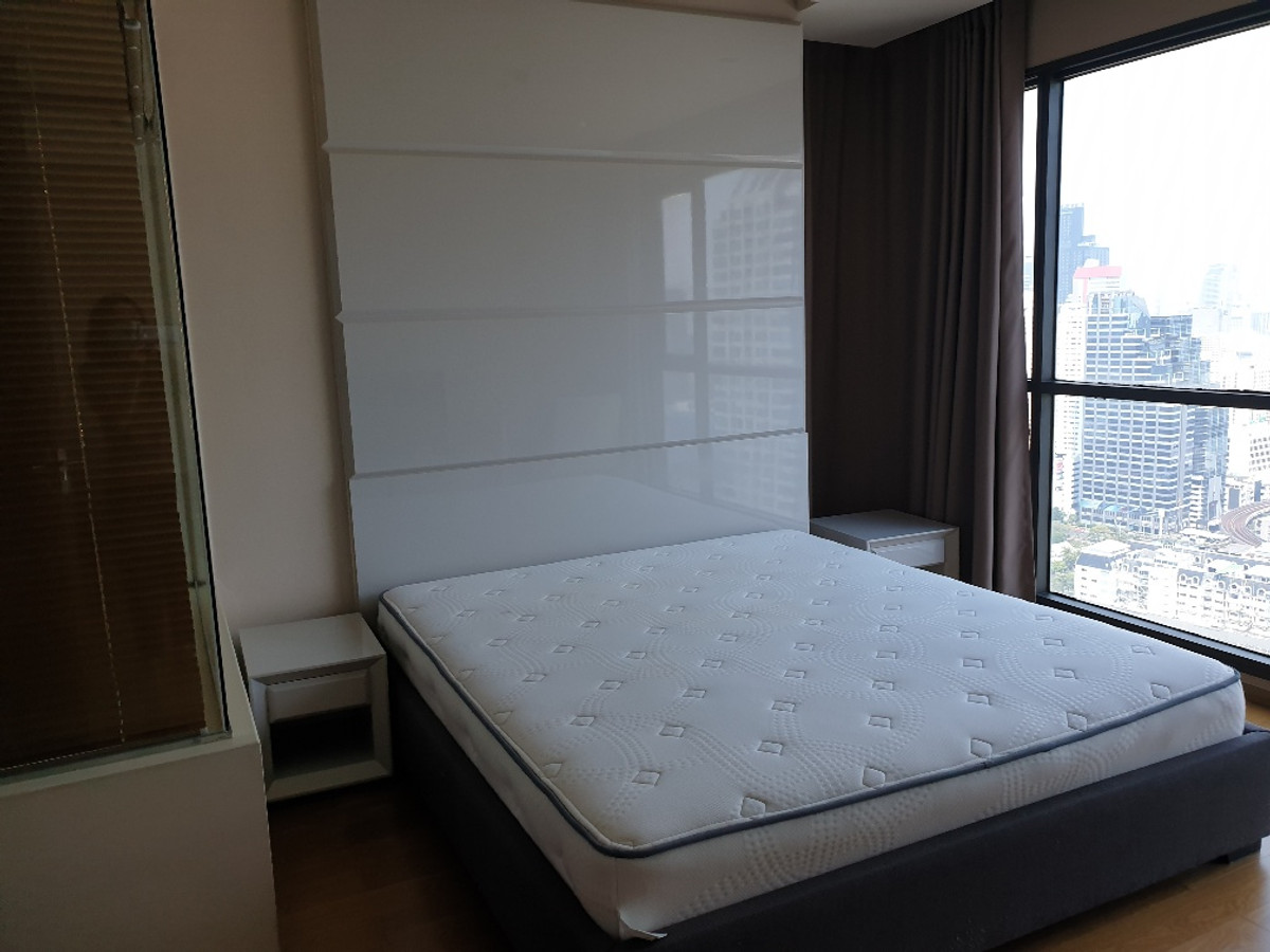 For rent, 2 bedrooms, 2 bathrooms, The Address Sathorn Condo.