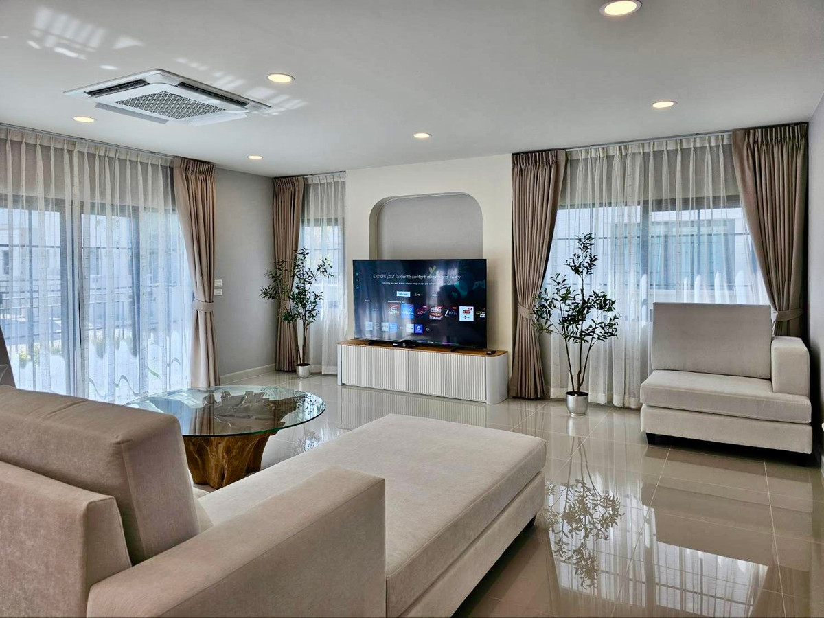 🔥(Rent) Good price, spread the word! ✨Centro Bangna / 4 Bedroom (FOR RENT) / 4 bedrooms (for rent) inform Code M665 🔥(Rent) Good price, spread the word! ✨Centro Bangna / 4 Bedroom (FOR RENT) / 4 bedrooms (for rent) inform Code M665