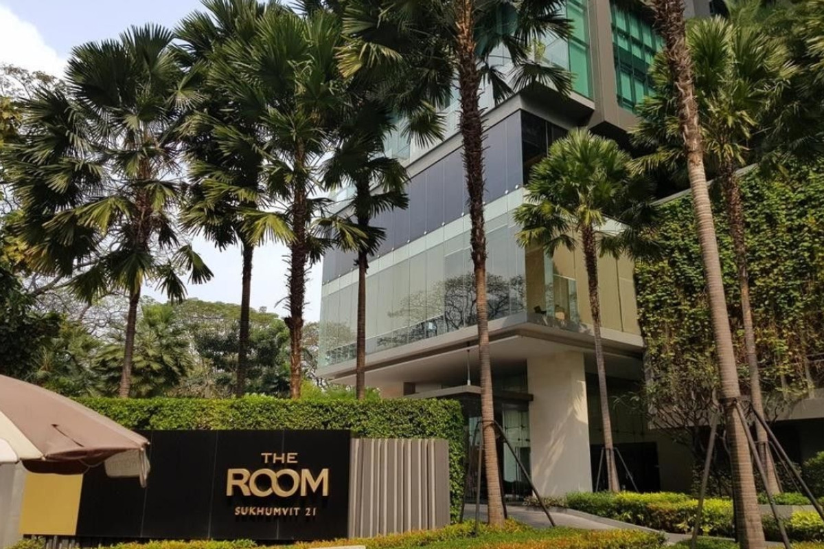 ✨ For Sale: The room sukhumvit 21 Condo ✨ 💰 Only 6,150,000 THB