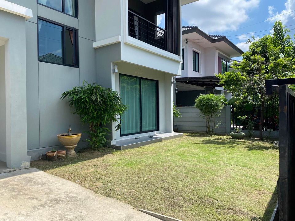 Detached house, 5 minutes to Rangsit University, 3 bedrooms, fully furnished.