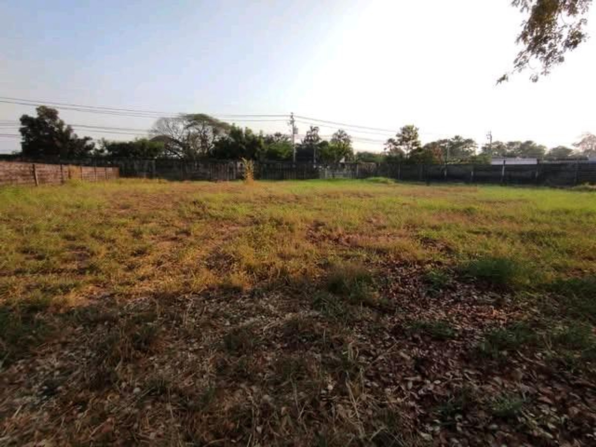 For Sale!  Beautiful Vacant Land in Panya Indra Village P9  – รูปที่ 3