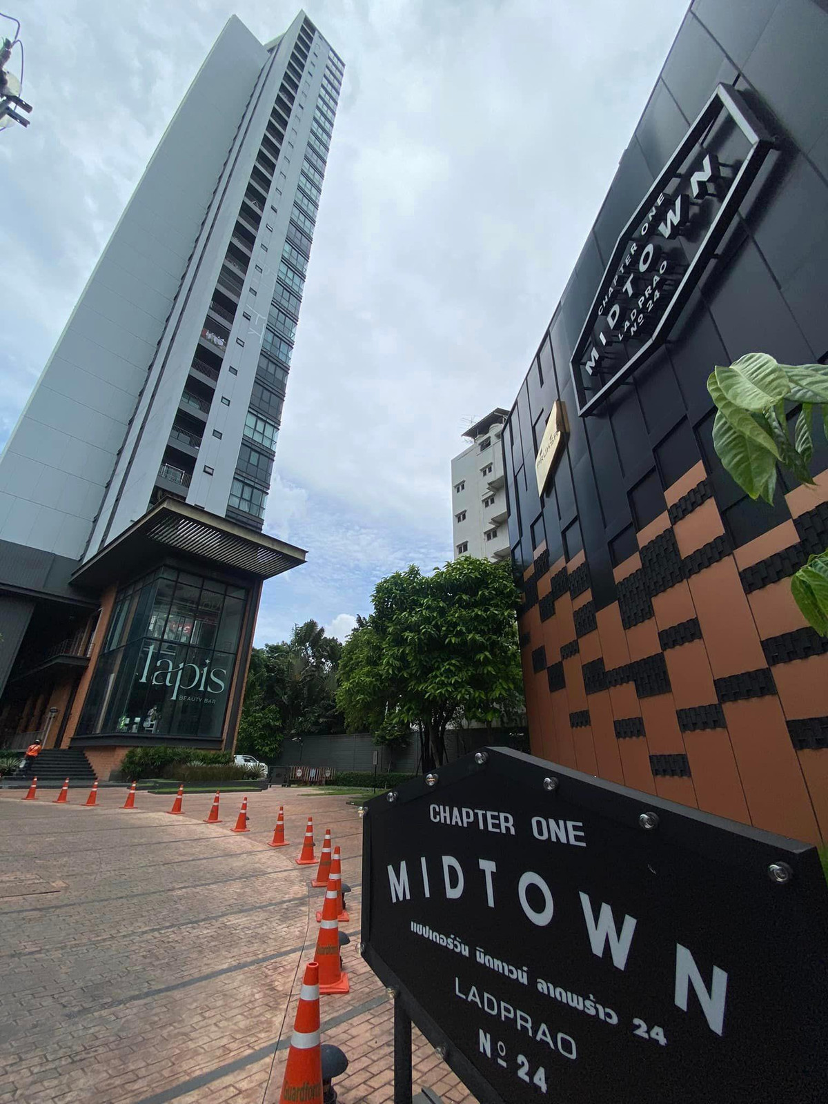 ✨ For Sale : Chapter One Midtown Ladprao 24 ✨ 💰 Only 2,999,000 THB