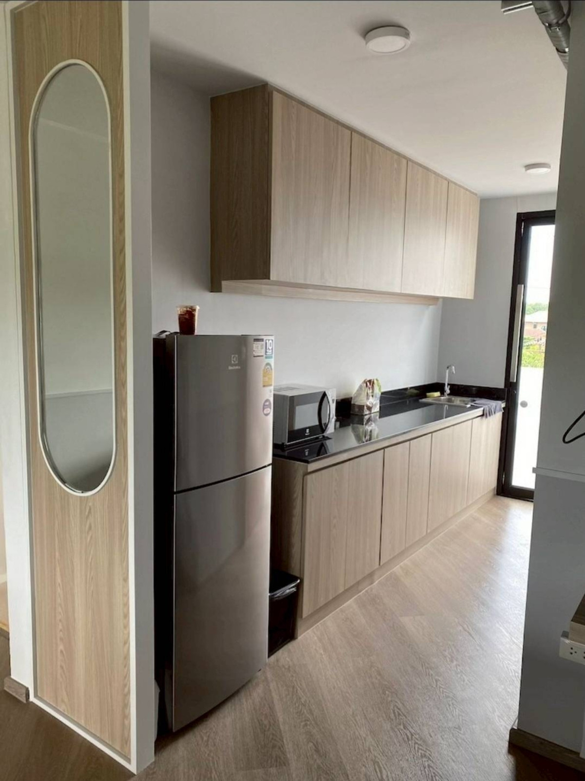 Space for rent in a shophouse, only the 4th floor, size 80 sq m., fully furnished, in a shophouse, good location on Phatthanakan Road, near Triam Udom Suksa School, Phatthanakan, suitable for businesses that do not focus on storefronts, such as offices, s – รูปที่ 2