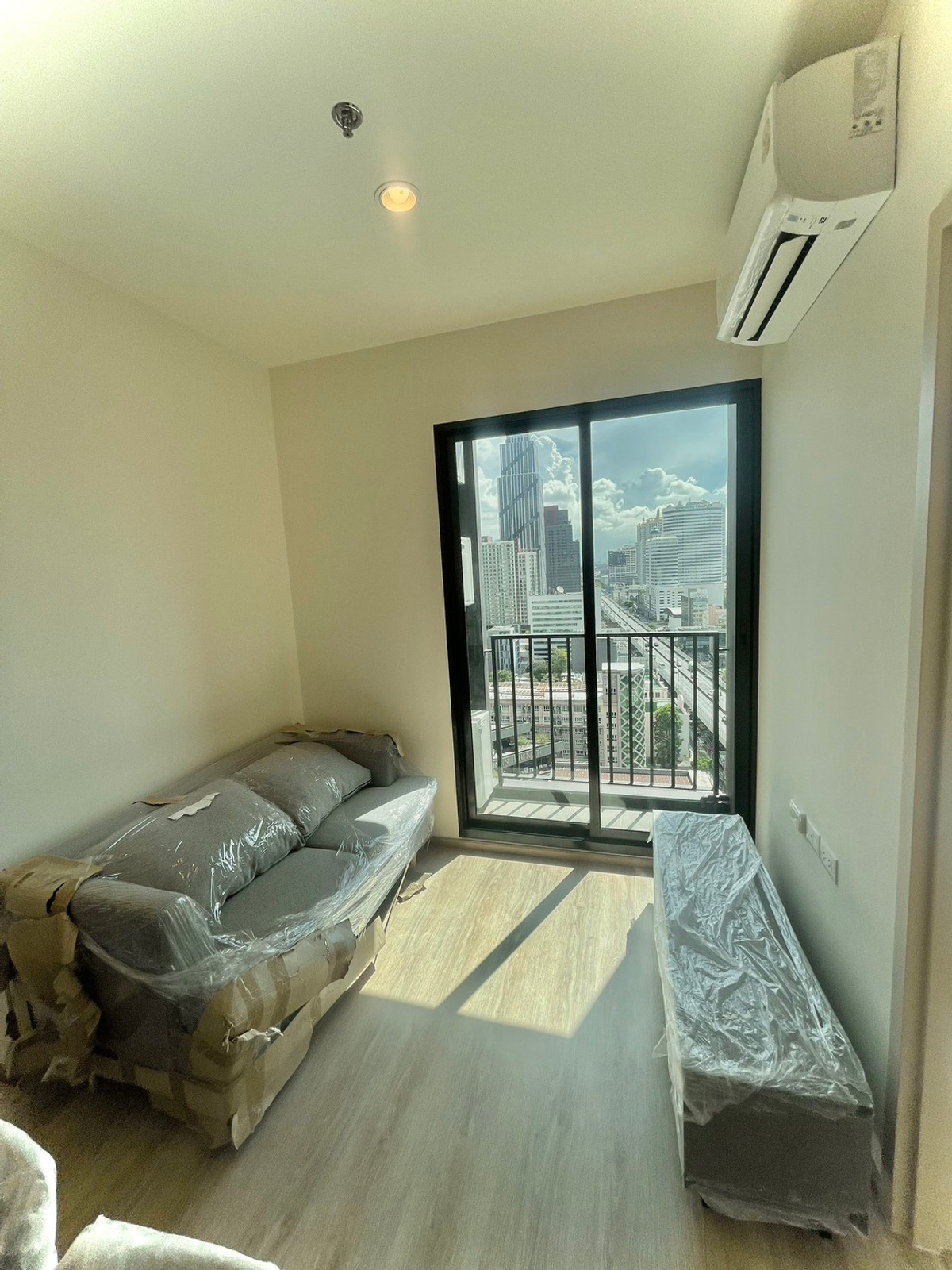 [30,000.-] ให้เช่า Nue District R9 ชั้น 17 อาคาร R | 2 นอน 35 ตรม. แต่งครบ วิวสวย – รูปที่ 4