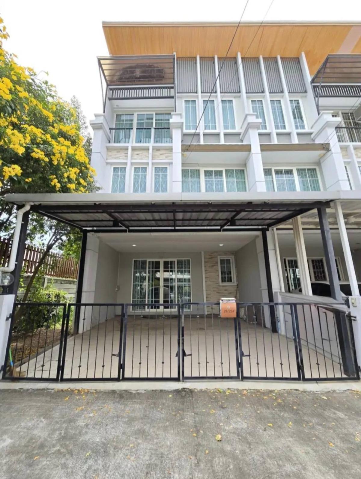 ขายทาวน์เฮ้าส์/ทาวน์โฮม โกลเด้น ทาวน์ 3 ลาดพร้าว - เกษตรนวมินทร์ คลองกุ่ม เขต บึงกุ่ม กรุงเทพ CX-147406 ขายทาวน์เฮ้าส์/ทาวน์โฮม โกลเด้น ทาวน์ 3 ลาดพร้าว - เกษตรนวมินทร์ คลองกุ่ม เขต บึงกุ่ม กรุงเทพ CX-147406