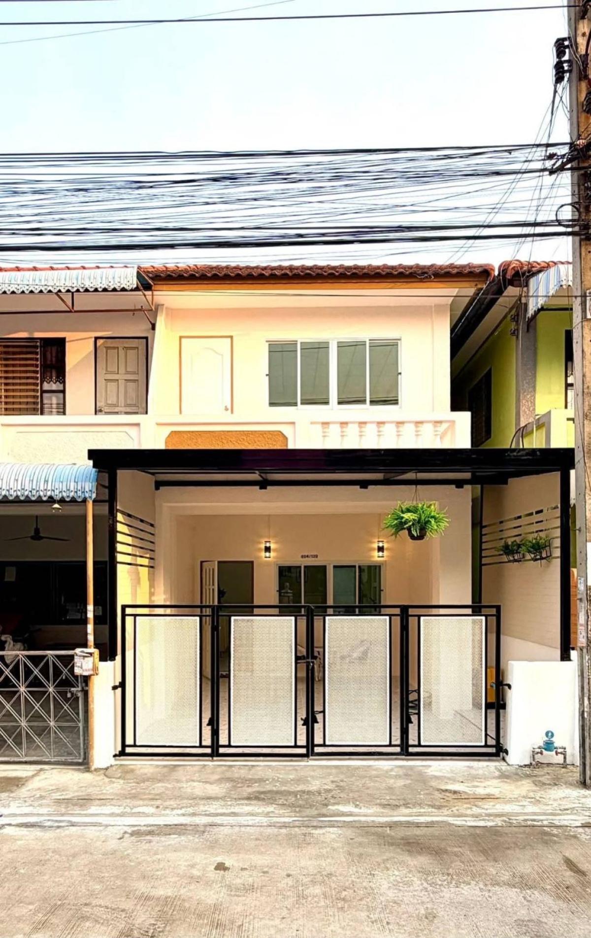 For Sale Townhouse/Townhome , Baan Somchai Phatthana (Wat Suan Som) , newly renovated , Bang Prong , Mueang Samut Prakan , Samut Prakarn , CX-145926 For Sale Townhouse/Townhome , Baan Somchai Phatthana (Wat Suan Som) , newly renovated , Bang Prong , Mueang Samut Prakan , Samut Prakarn , CX-145926