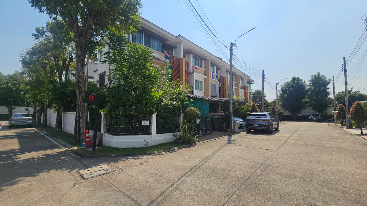 ขายทาวน์โฮม 3 ชั้น บางแค ใกล้ MRT หลักสอง Town Plus เพชรเกษม–บางแค 36 วา 3 นอน 3 น้ำ  5 ล้าน หลังมุมTel. Nan 084-694-8888 – รูปที่ 2