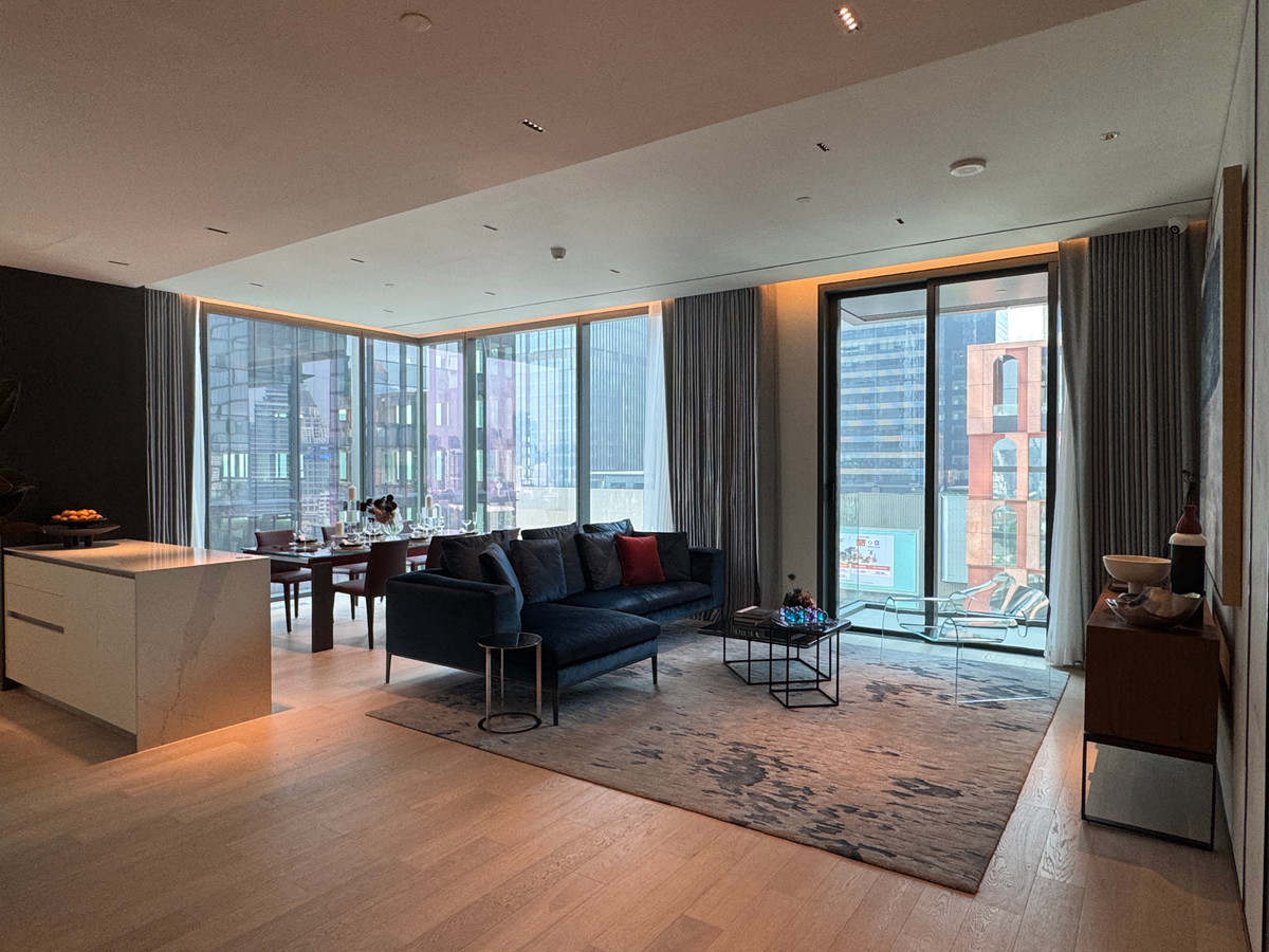 ✨ Live life in the heart of the city. With Super Luxury private space, large area 135.9 sq m (very rare in the CBD area)