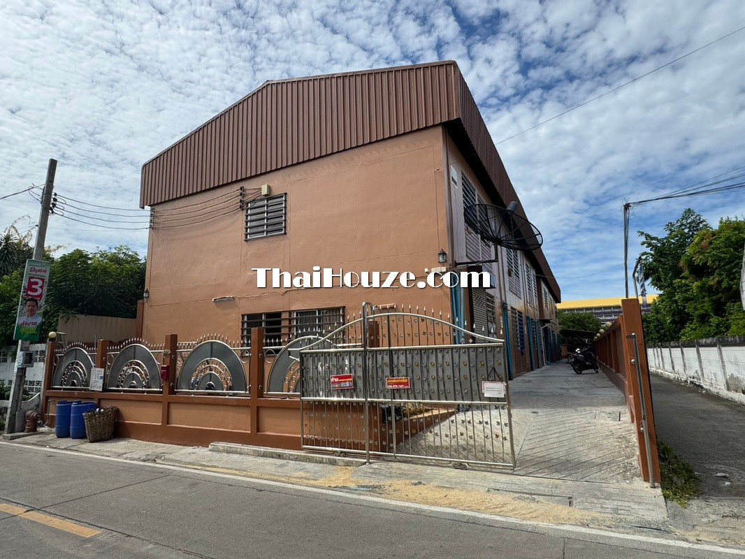 2-story apartment for sale, Phutthamonthon Sai 1, Soi 22 (Wat Champa) 2-story apartment for sale, Phutthamonthon Sai 1, Soi 22 (Wat Champa)