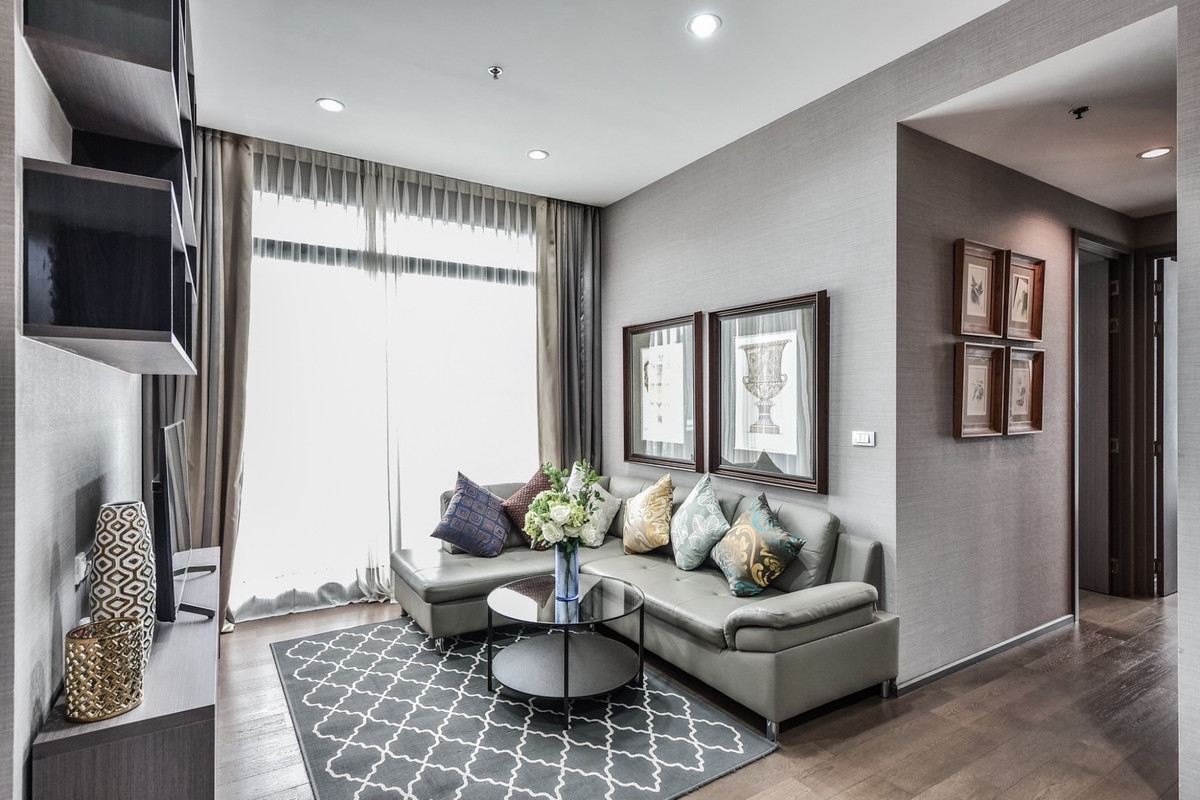 Sell with tenant til 1/4/272 Bedroom Corner Unit for Sale and Rent at The Diplomat Sathorn near BTS Surasak, Prime Sathorn Location, Strong Rental Demand, Ready to Lease 2/4/26