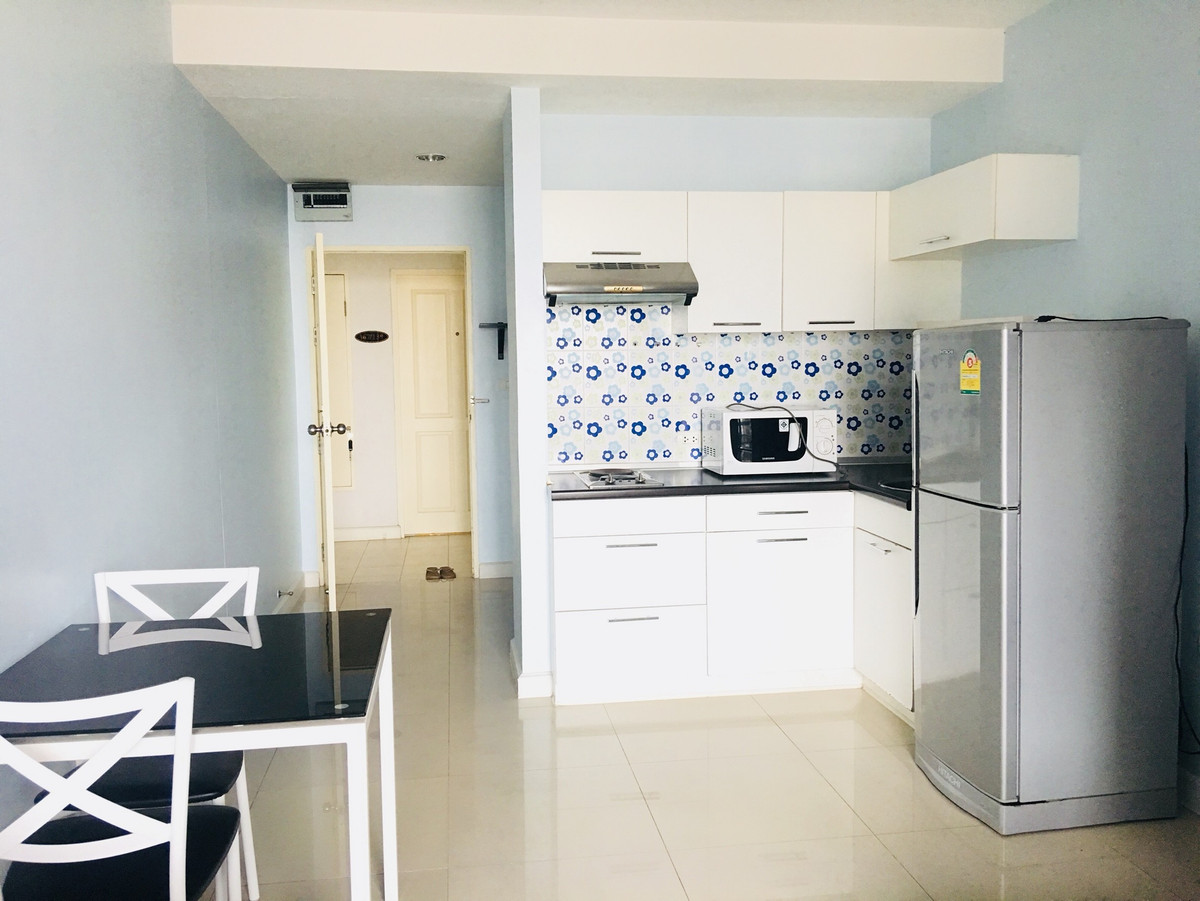 Big room, 2 bedrooms, 2 bathrooms, special price, fully furnished. Big room, 2 bedrooms, 2 bathrooms, special price, fully furnished.