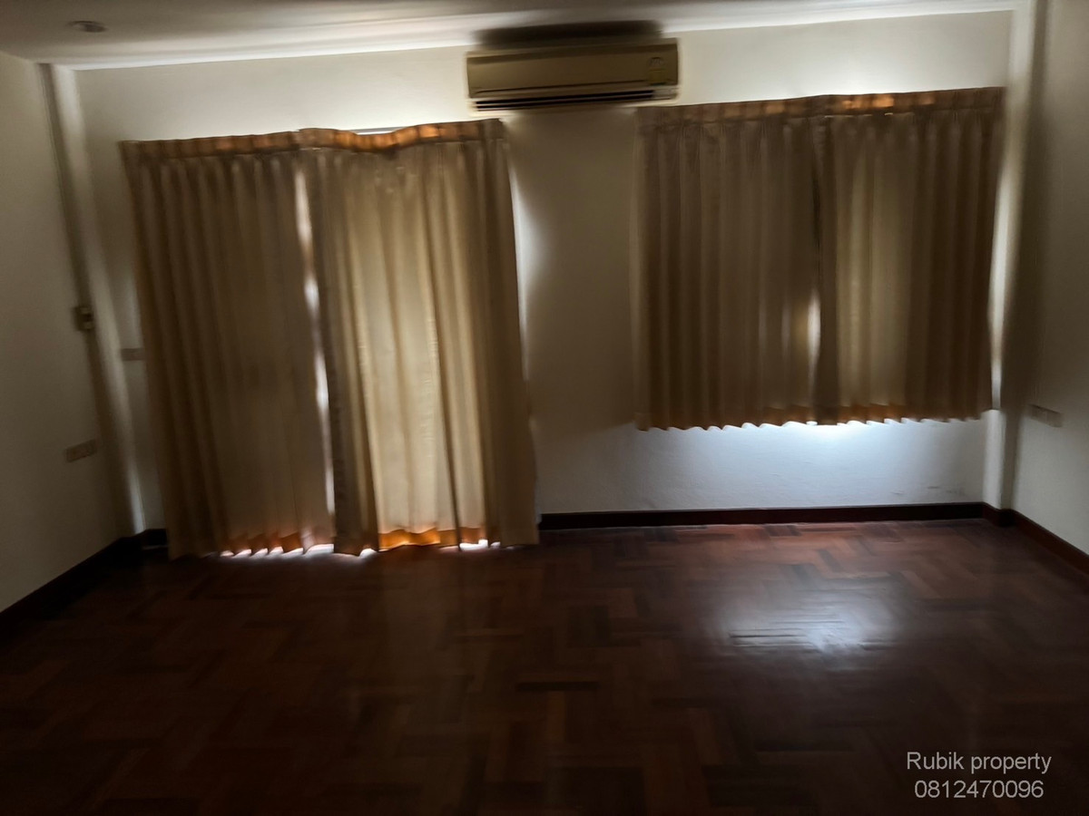 🏡 ขายทาวน์โฮม บ้านกลางเมือง 2 – รัชดา ประชาอุทิศ (ซอยสถานทูตลาว / เหม่งจ๋าย) RB1723