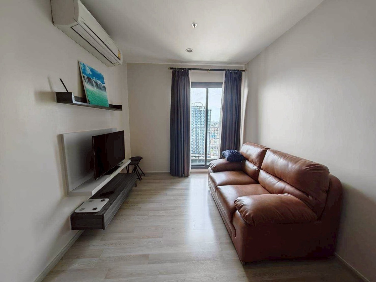 🔥 Centric Ratchada-Huai Khwang  for Rent 🏢
50 square meters, 2 bedrooms, 1 bathroom.
Rent:26000 THB