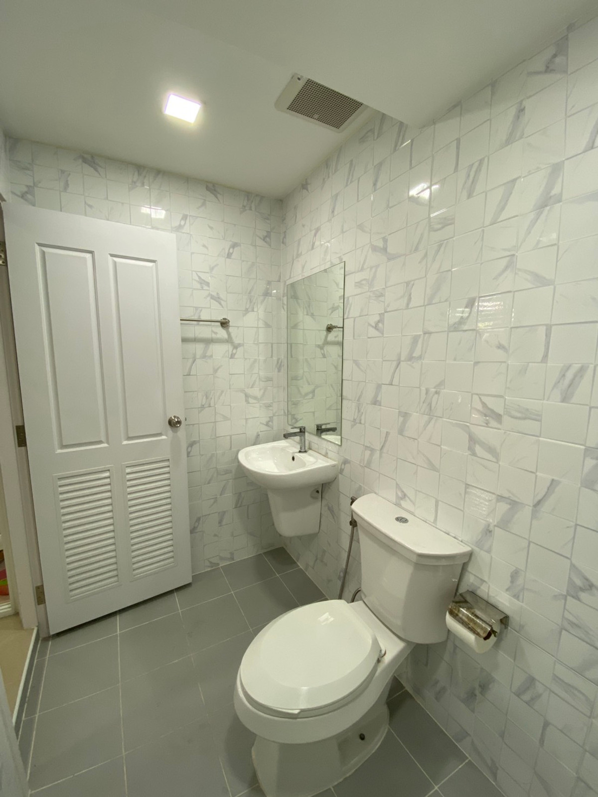 🌈ขายทาวน์โฮม ดิ ไอเฟล รามคำแหง-มิสทีน 2ชั้น หลังมุม หน้ากว้าง 5.7ม. จอดรถได้ 2 คัน  3ห้องนอน 3ห้องน้ำ 22.1 ตร.วา พื้นที่ใช้สอย 145 ตร.ม. – รูปที่ 4