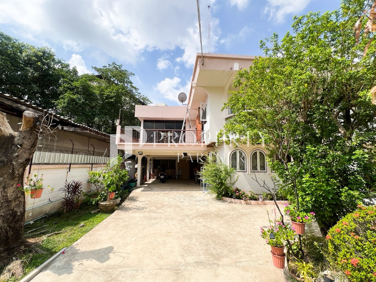บ้านเดี่ยวพร้อมที่ดิน ซอยสุขุมวิท 64 ทำเลดี เงียบสงบใจกลางเมือง ใกล้ทางด่วนและบีทีเอส – รูปที่ 3