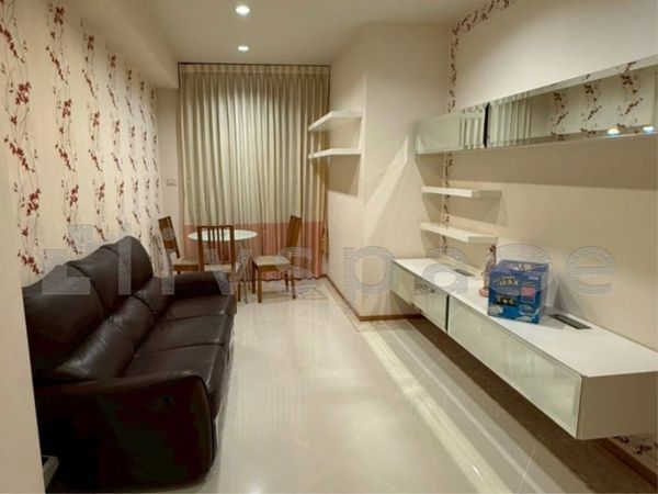▚ LL138ツ FOR SALE: The Empire Place 2 Bedrooms 98sqm Large Size Heart of CBD Rare Unit Newly Renovated✨