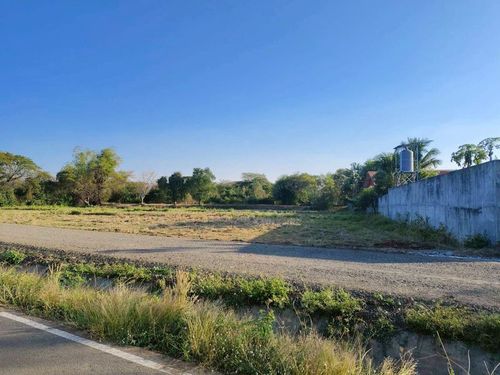 Empty land for sale, already filled, area 9 rai 84 square wah, near Chang Arena. Mueang Buriram District, Isan Subdistrict, Buriram Province