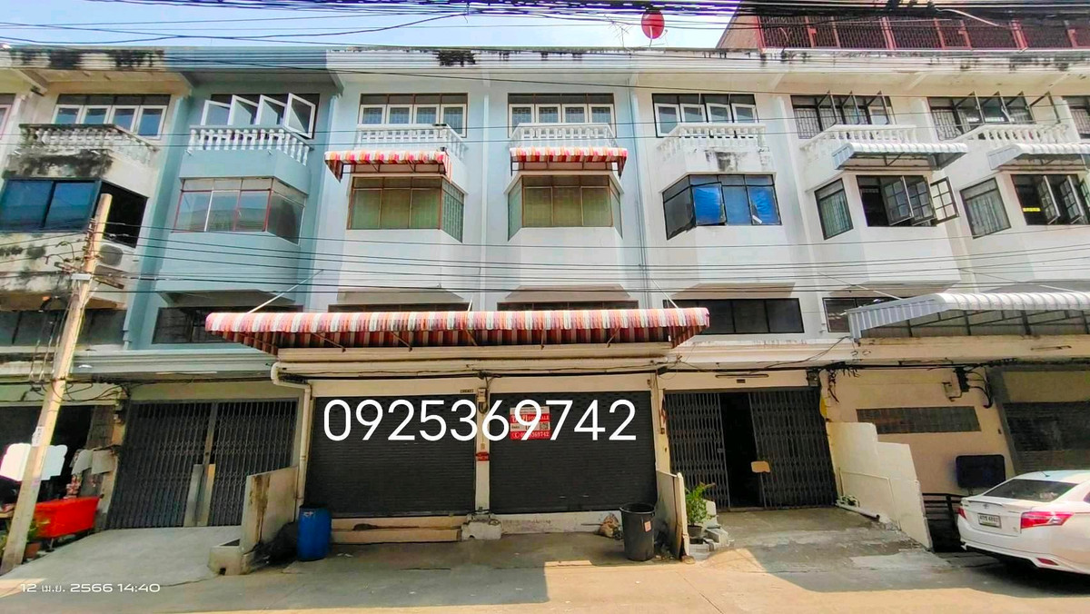Commercial building, Rama 2 office, near Rama 2 expressway, Soi 44.
