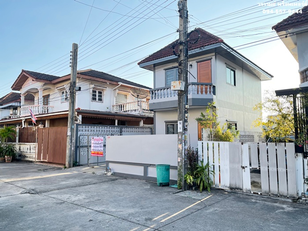 บ้านเดี่ยว บางบอน 3 หมู่บ้านรางไผ่ Renovate ใหม่ทั้งหลัง ใกล้โรงเรียนสารสาสน์วิเทศบางบอน บ้านเดี่ยว บางบอน 3 หมู่บ้านรางไผ่ Renovate ใหม่ทั้งหลัง ใกล้โรงเรียนสารสาสน์วิเทศบางบอน