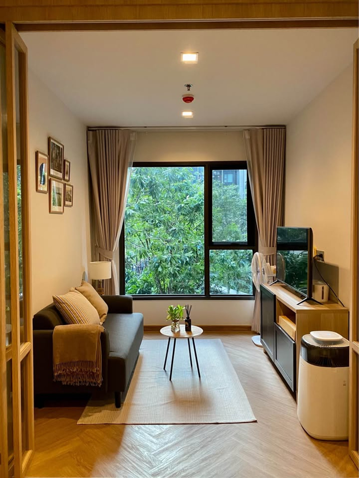 ขายพร้อมผู้เช่า Life Asoke Rama 9 ราคา 4,900,000 บาท [JZs260212]