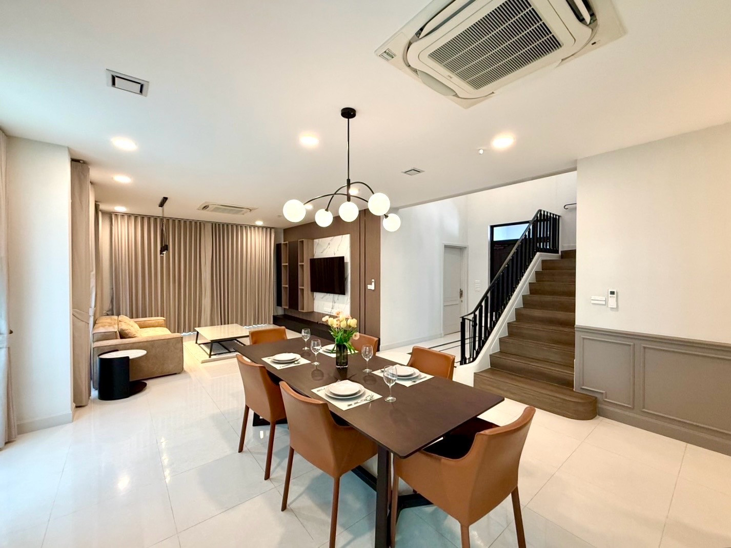 Nantawan กรุงเทพกรีฑาตัดใหม่ เพียง 40มจาก clubhouse, แต่งพร้อมอยู่