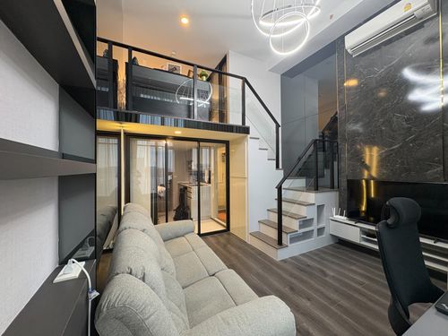 โปร่งโล่ง บิ๊วหรู ห้อง Loft (Duo Space )ความสูงฝ้าเพดาน 4.2 ม ชั้น 27 ! ขายคอนโดไนท์บริดจ์ สเปซ รัชโยธิน( Knightsbridge Space Ratchayothin ) 26.86 ตร.ม 20 ก้าวถึง BTS สายสีเขียว สถานีพหลโยธิน 24 ! เชื่อมต่อรถไฟฟ้า 3 สาย !! ตรงข้ามตึกช้าง !!!ด่วนมาก