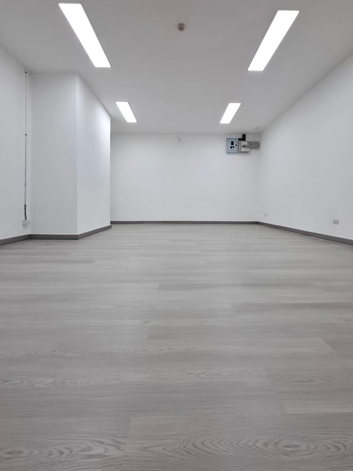 Office Space พื้นที่ให้เช่าอาคารสำนักงาน ใกล้สุขุมวิท – รูปที่ 2