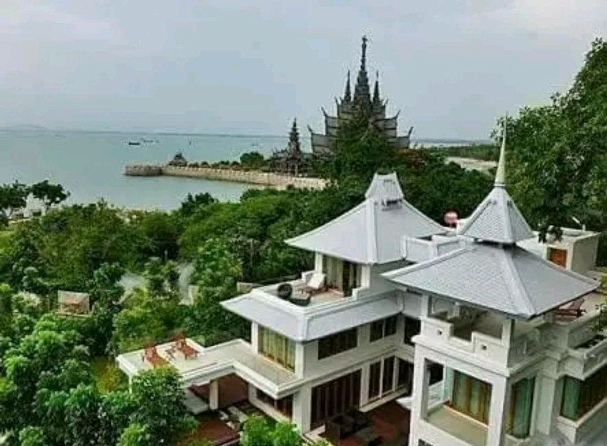 🏖️ ขาย/ให้เช่า พูลวิลล่าหรูติดทะเลหาดวงศ์อมาตย์ พัทยาเหนือ ติด ปราสาทสัจธรรม ราคา 240 ลบ. | เช่า 350,000/ด. สนใจติดต่อ ลูกเจี๊ยบ 065-536-5165 🤍✨ #บ้านหรูพัทยา #พูลวิลล่าติดทะเล #LuxuryBeachfront #LookjeabKrittiya 🏖️ ขาย/ให้เช่า พูลวิลล่าหรูติดทะเลหาดวงศ์อมาตย์ พัทยาเหนือ ติด ปราสาทสัจธรรม ราคา 240 ลบ. | เช่า 350,000/ด. สนใจติดต่อ ลูกเจี๊ยบ 065-536-5165 🤍✨ #บ้านหรูพัทยา #พูลวิลล่าติดทะเล #LuxuryBeachfront #LookjeabKrittiya