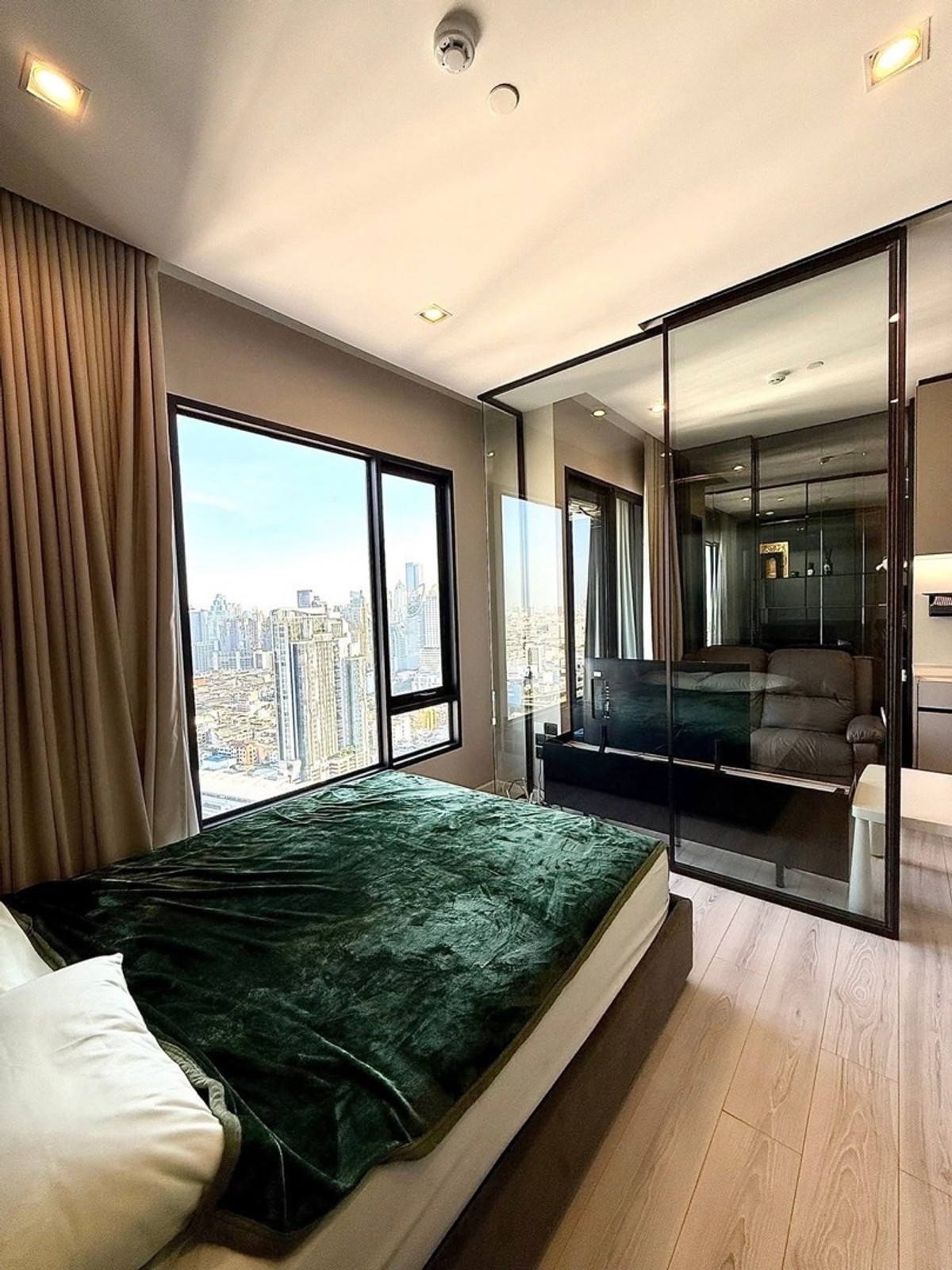 ให้เช่า The room phayathai ชั้น 34 ขนาด 29 ตร.ม. 1 ห้องนอน 1 ห้องน้ำ ราคา 21,000 บาท พร้อมอยู่ต่อรองได้🔥 ให้เช่า The room phayathai ชั้น 34 ขนาด 29 ตร.ม. 1 ห้องนอน 1 ห้องน้ำ ราคา 21,000 บาท พร้อมอยู่ต่อรองได้🔥