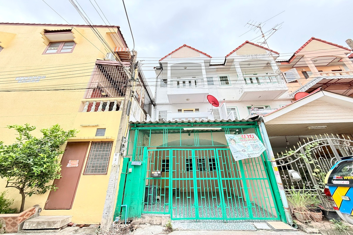 Townhouse for sale in Ekkachai Thani, Bang Bon, 20.2 sq m., near Bang Bon 5 intersection, according to condition. Townhouse for sale in Ekkachai Thani, Bang Bon, 20.2 sq m., near Bang Bon 5 intersection, according to condition.