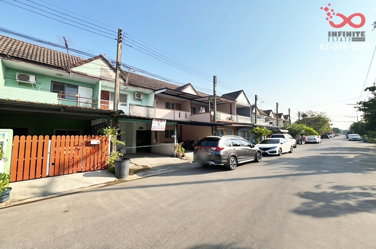 Townhouse for sale, 2 floors, 16 sq m, Kasemsap Village, Lam Luk Ka, Khlong 1, Pathum Thani. Townhouse for sale, 2 floors, 16 sq m, Kasemsap Village, Lam Luk Ka, Khlong 1, Pathum Thani.