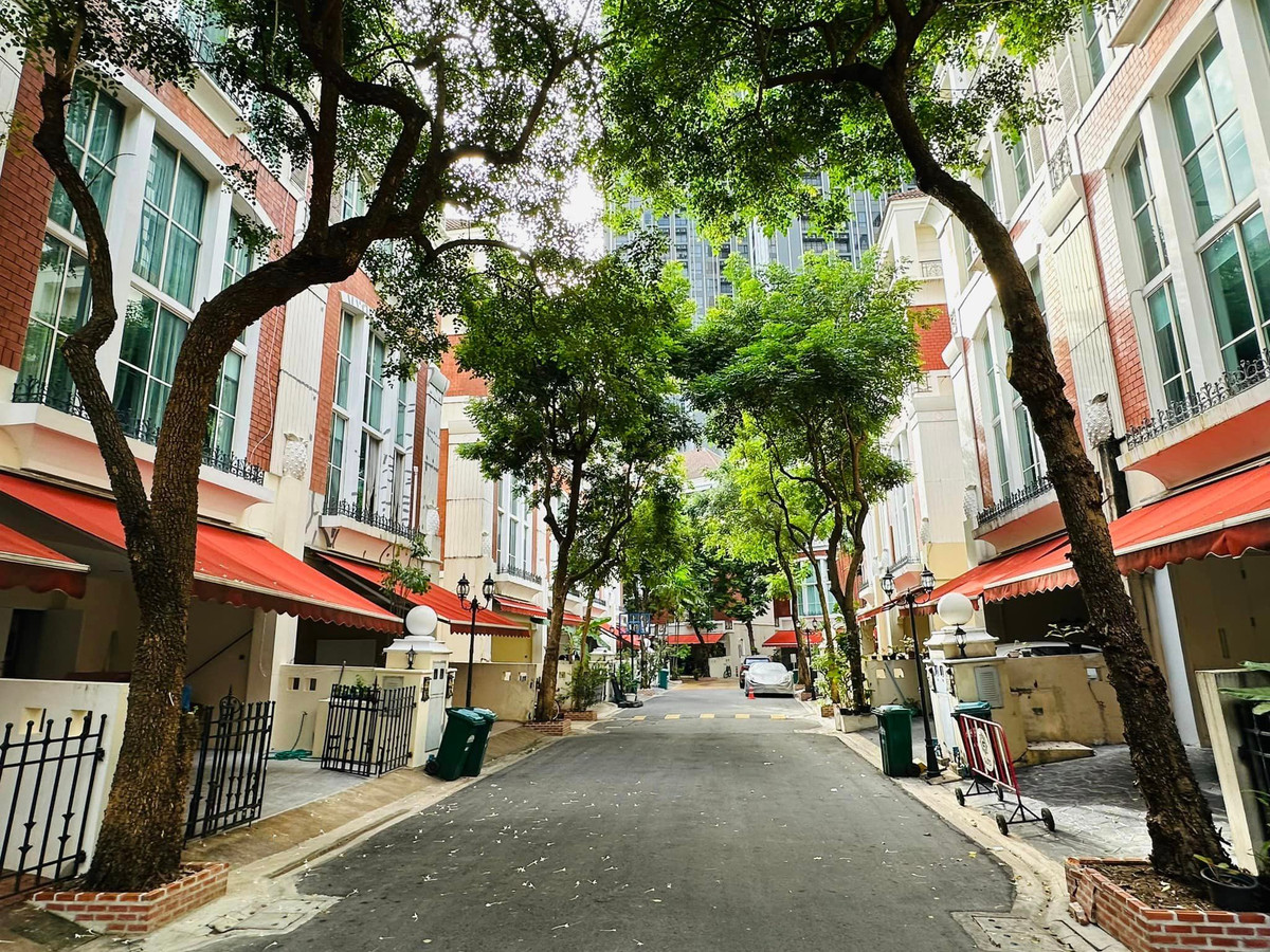 FOR RENT Townhouse Moo Bann Klang Krung Thonglor , Sukhumvit55  – รูปที่ 4