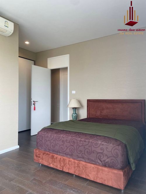 ✨ For Sale: The Saint Residences Condo ✨ 💰 Only 8,650,000 THB
