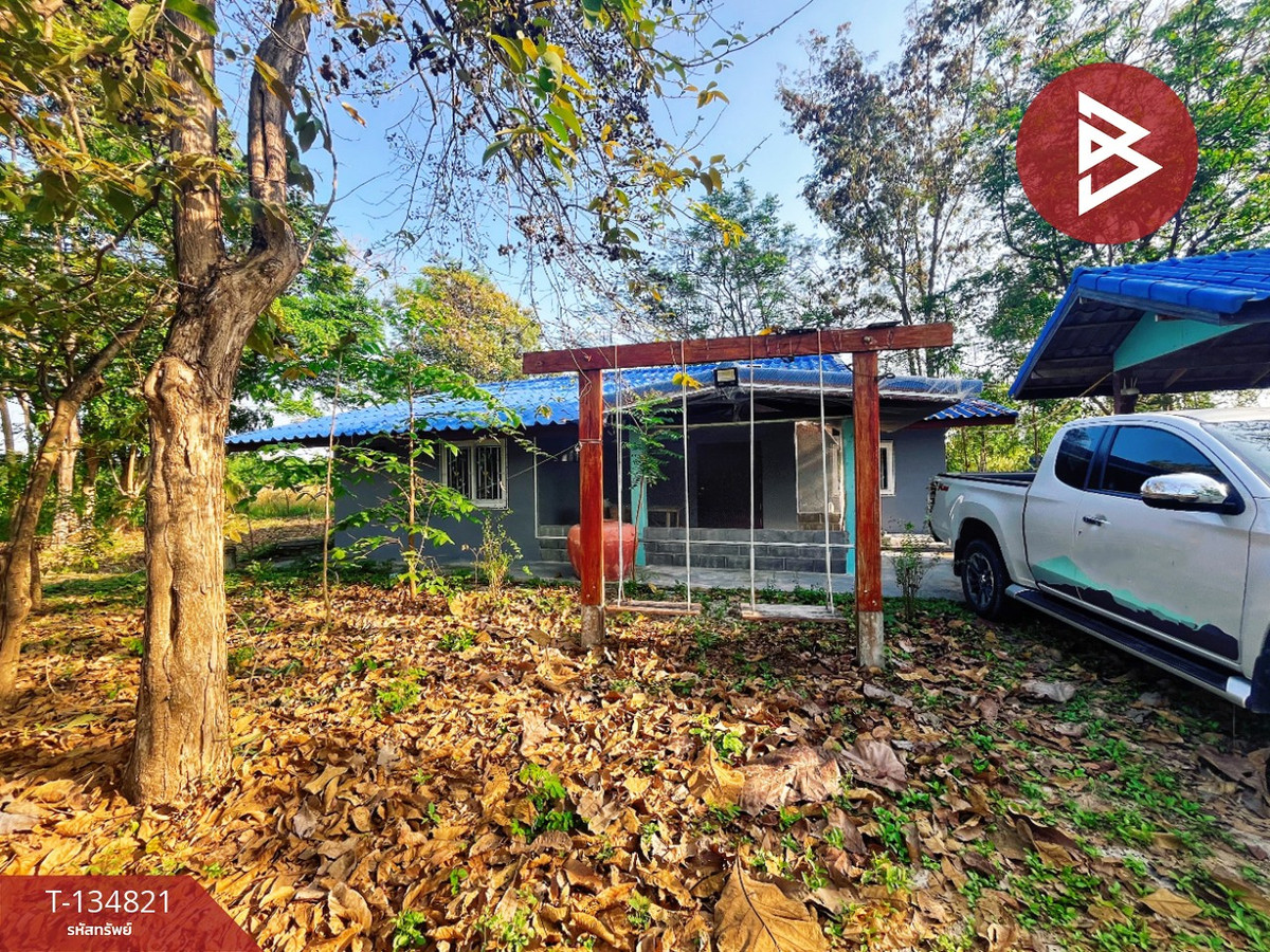 Single house with land for sale, area 34 rai 67.2 sq m, Nong Chang, Uthai Thani.