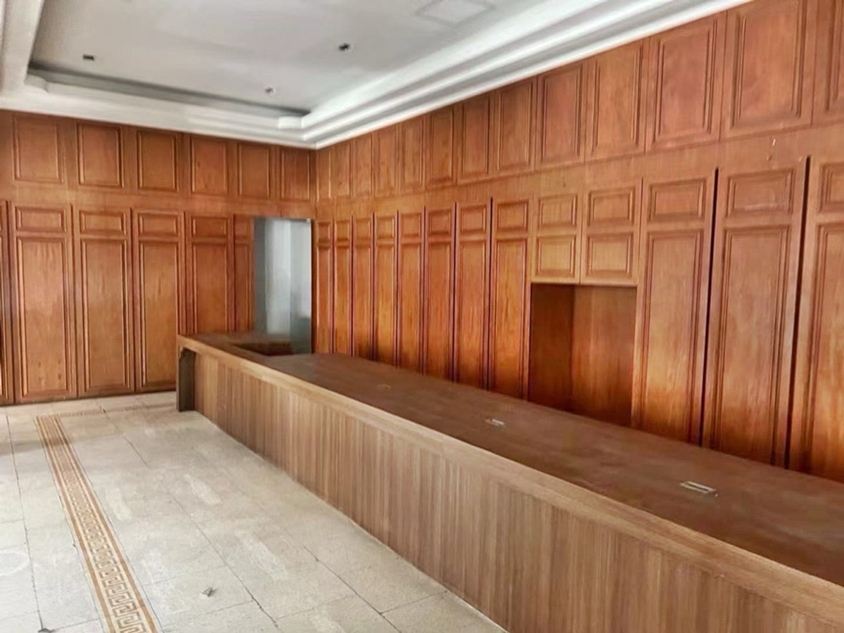 Space 186 sqm Ground Floor at Corner of Junction near MRT Samyot – รูปที่ 4