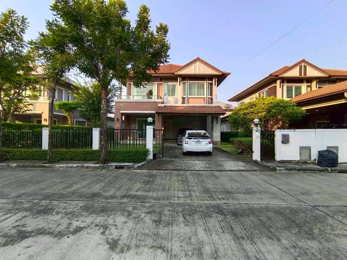 Selling at a loss, excellent condition, 2-story detached house, Chuan Chuen Grand Village, Ekachai Bang Bon, modern style, Soi Ekachai Bang Bon 4, price only 7.8 million baht.
