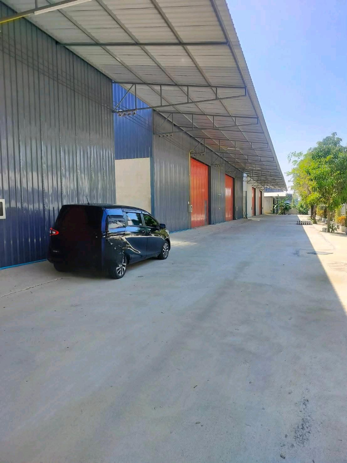 Warehouse for rent, purple, Lam Luk Ka Khlong 4, size 900 sq m., next to Khlong 5 motorway. Warehouse for rent, purple, Lam Luk Ka Khlong 4, size 900 sq m., next to Khlong 5 motorway.