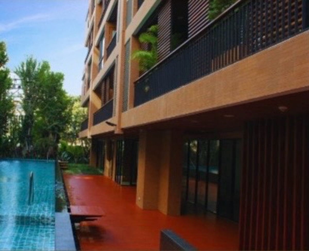Unique 3-story penthouse condo for sale in the heart of Siam city#near BTS# usable area 560 sq m, atmosphere like being at home in the heart of the city. #Near Siam Paragon mall Near #Chulalongkorn University Cant find it anymore# Super luxury 4 bedrooms,
