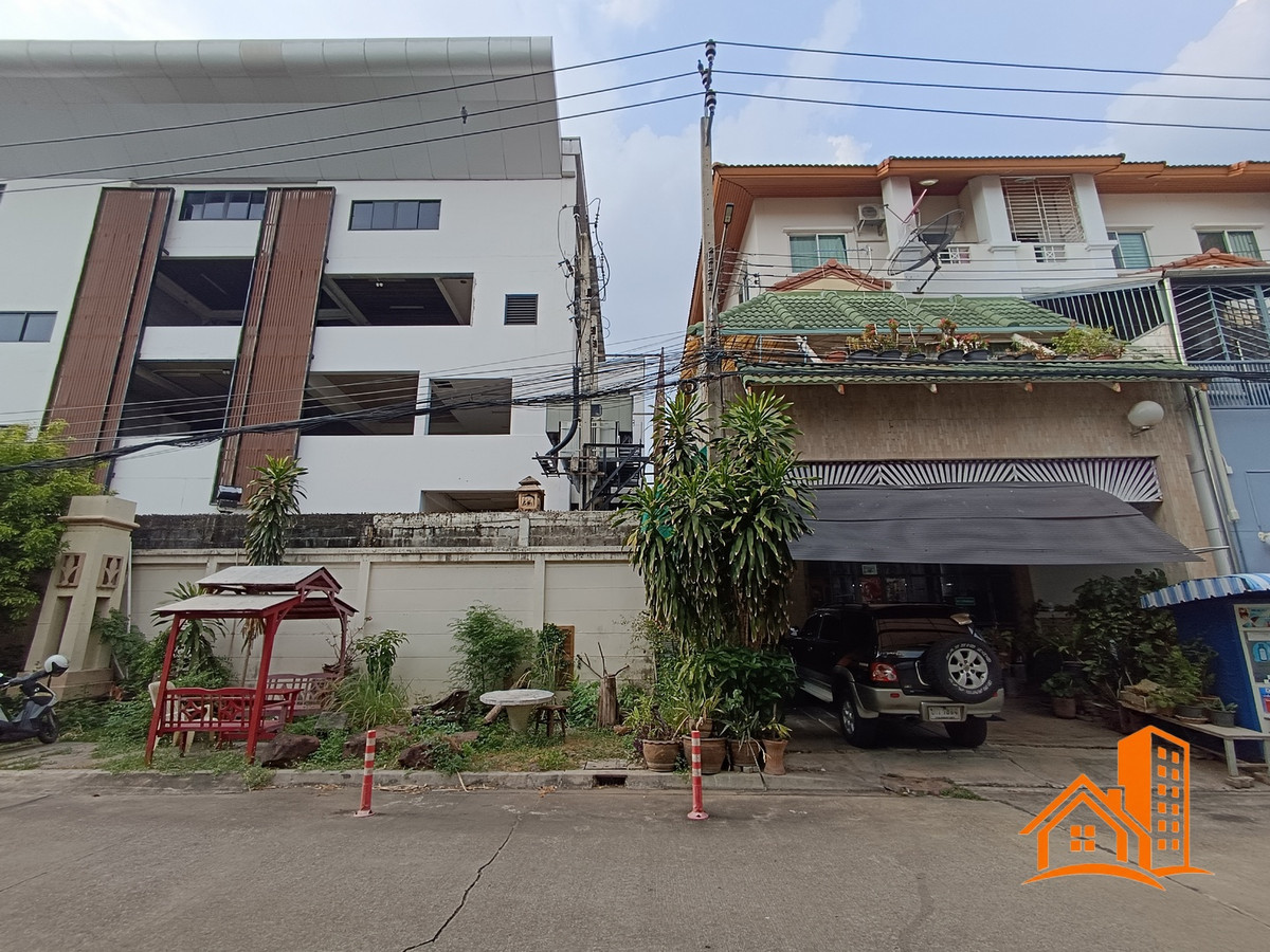 ทาวน์โฮม 5 ชั้น 39.5 ตร.วา ม.ปริญลักษณ์ นวมินทร์ – รูปที่ 2