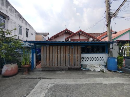 Townhouse for sale Samret Ville Village 1, Soi Plai Bang, Wat Sri Rueang Bun, Nonthaburi