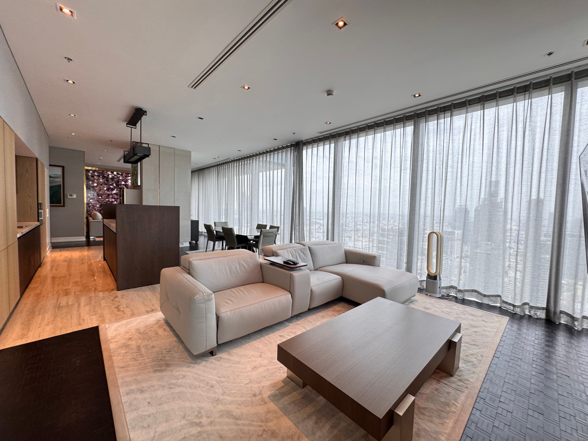 Rare unit 4 beds with amazing view✨The Ritz Carlton Residence✨4 beds 5 baths, Size 273 sqm., near BTS / MRT Chong Nonsi (0.3 km) Tel.0982645161 
